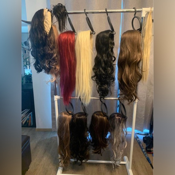 Wigs (individual) - Picture 1 of 6